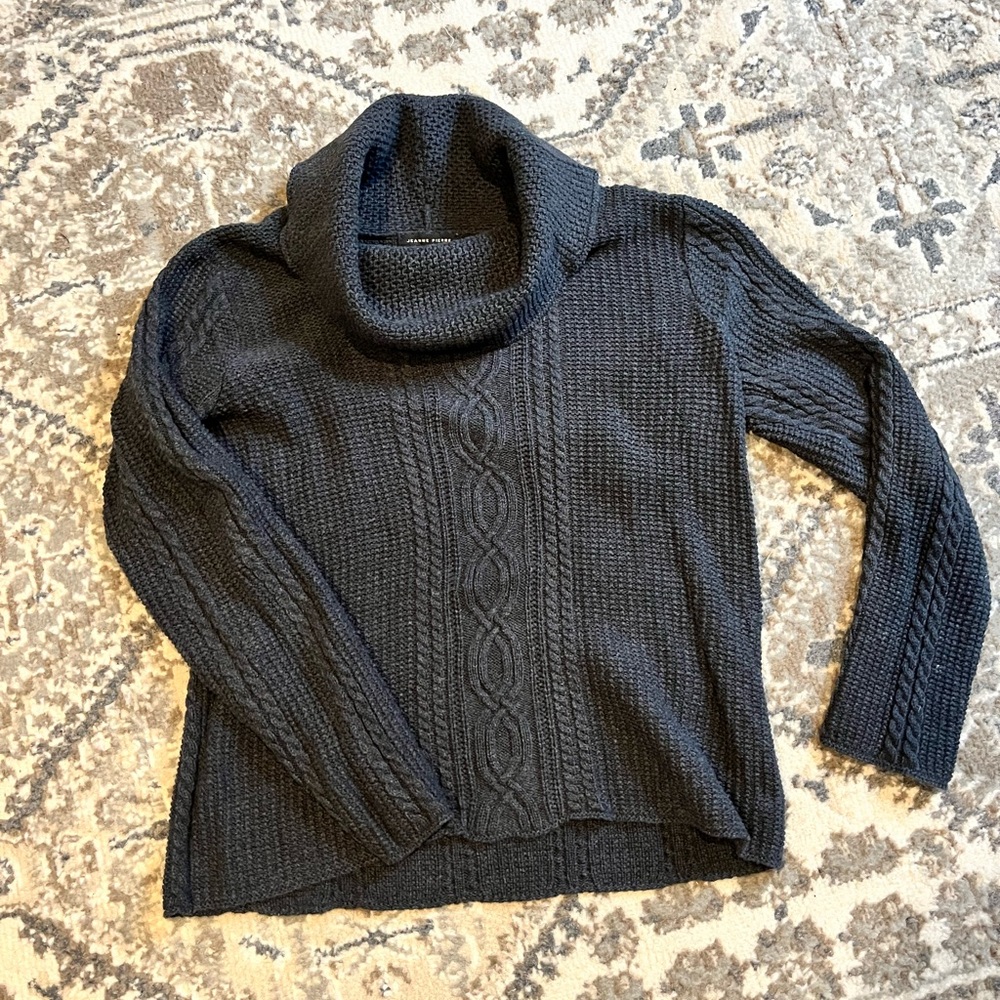 Jeanne Pierre ladies sweater large
